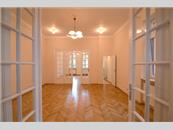 Apartament in vila 4 cam COTROCENI, pret inchiriere 1,150 EUR&nbsp;&nbsp;&nbsp;<a href='http://www.apartamentecotroceni.ro/details/apartament-in-vila-4-camere-cotroceni-1,150-eur-inchiriere-kpa8839' style='text-decoration:none;'><span style='color:#d89f2a;font-weight:bold;'>...detalii</span></a>